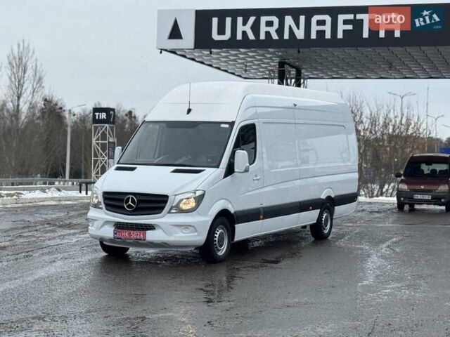 Белый Мерседес Sprinter, объемом двигателя 2.2 л и пробегом 336 тыс. км за 23000 $, фото 1 на Automoto.ua