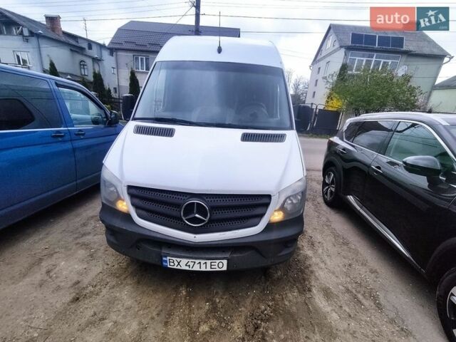 Белый Мерседес Sprinter, объемом двигателя 2.14 л и пробегом 572 тыс. км за 16000 $, фото 1 на Automoto.ua
