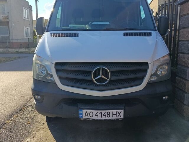 Белый Мерседес Sprinter, объемом двигателя 2.99 л и пробегом 470 тыс. км за 26000 $, фото 1 на Automoto.ua