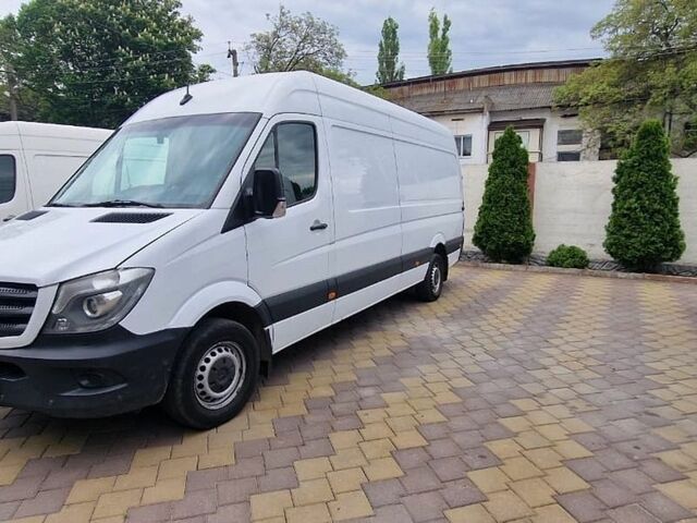 Белый Мерседес Sprinter, объемом двигателя 2.14 л и пробегом 399 тыс. км за 16999 $, фото 1 на Automoto.ua