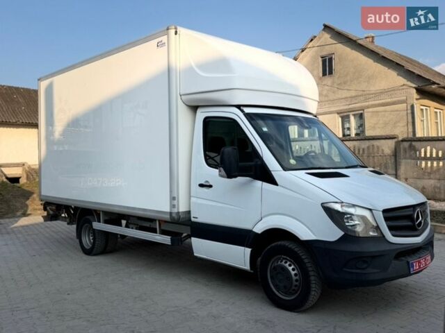 Белый Мерседес Sprinter, объемом двигателя 3 л и пробегом 300 тыс. км за 32455 $, фото 1 на Automoto.ua
