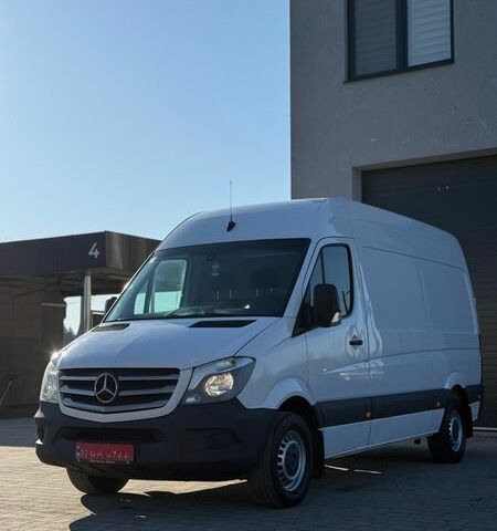 Белый Мерседес Sprinter, объемом двигателя 2.2 л и пробегом 228 тыс. км за 19700 $, фото 1 на Automoto.ua