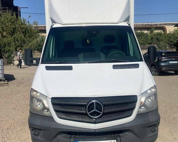 Белый Мерседес Sprinter, объемом двигателя 2.14 л и пробегом 346 тыс. км за 21750 $, фото 1 на Automoto.ua