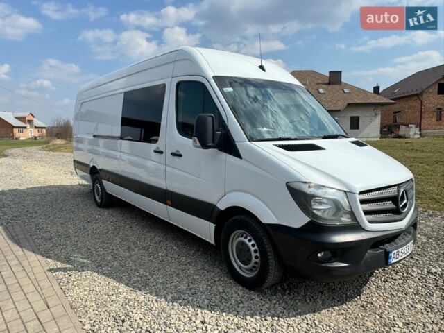 Белый Мерседес Sprinter, объемом двигателя 2.14 л и пробегом 334 тыс. км за 24000 $, фото 1 на Automoto.ua