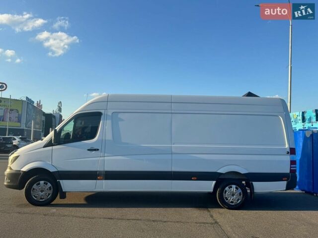 Белый Мерседес Sprinter, объемом двигателя 2.14 л и пробегом 364 тыс. км за 20500 $, фото 1 на Automoto.ua