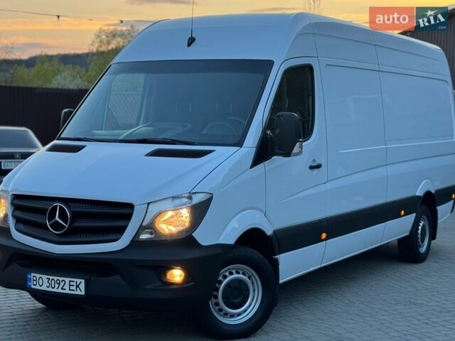 Белый Мерседес Sprinter, объемом двигателя 2.14 л и пробегом 380 тыс. км за 17300 $, фото 1 на Automoto.ua