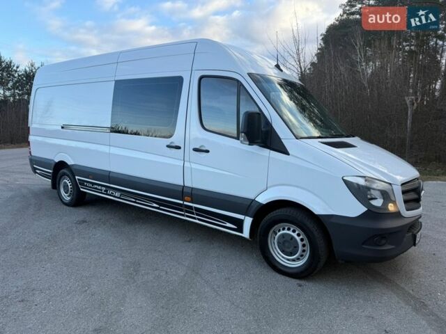 Белый Мерседес Sprinter, объемом двигателя 2.99 л и пробегом 320 тыс. км за 28900 $, фото 1 на Automoto.ua