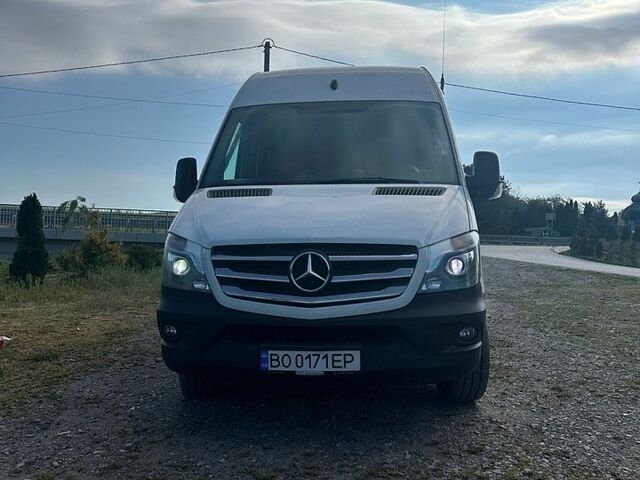 Білий Мерседес Sprinter, об'ємом двигуна 2.99 л та пробігом 619 тис. км за 35200 $, фото 1 на Automoto.ua