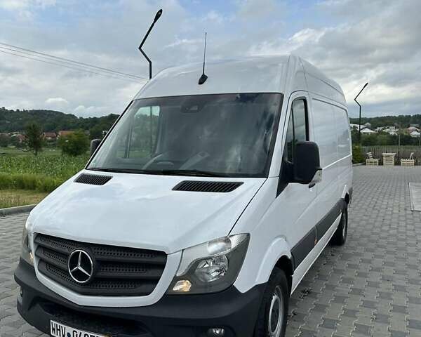 Белый Мерседес Sprinter, объемом двигателя 2.2 л и пробегом 285 тыс. км за 24800 $, фото 1 на Automoto.ua