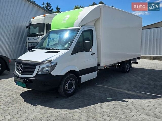 Белый Мерседес Sprinter, объемом двигателя 0 л и пробегом 376 тыс. км за 18500 $, фото 1 на Automoto.ua