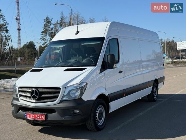 Белый Мерседес Sprinter, объемом двигателя 2.2 л и пробегом 332 тыс. км за 18500 $, фото 1 на Automoto.ua