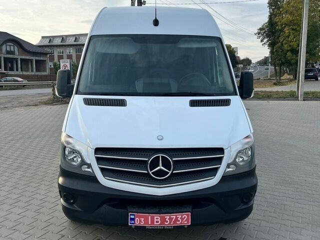 Белый Мерседес Sprinter, объемом двигателя 2.2 л и пробегом 193 тыс. км за 18800 $, фото 1 на Automoto.ua