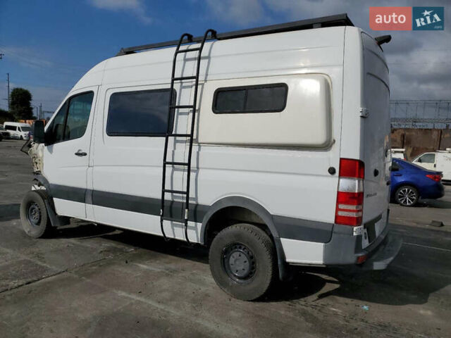 Белый Мерседес Sprinter, объемом двигателя 3 л и пробегом 150 тыс. км за 33000 $, фото 1 на Automoto.ua