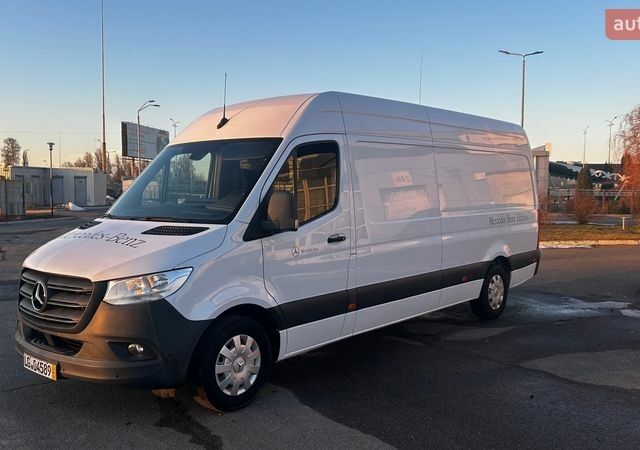 Белый Мерседес Sprinter, объемом двигателя 0 л и пробегом 287 тыс. км за 25700 $, фото 1 на Automoto.ua