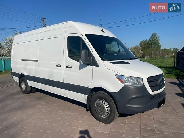 Белый Мерседес Sprinter, объемом двигателя 2.99 л и пробегом 164 тыс. км за 38300 $, фото 1 на Automoto.ua
