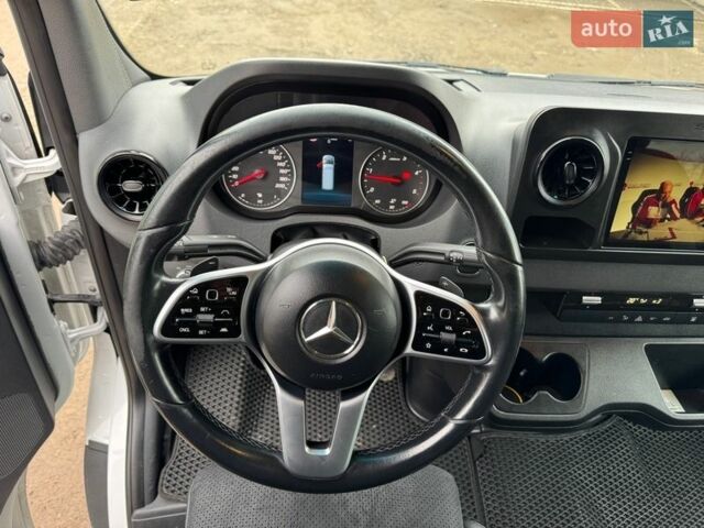Белый Мерседес Sprinter, объемом двигателя 2.99 л и пробегом 630 тыс. км за 38000 $, фото 1 на Automoto.ua