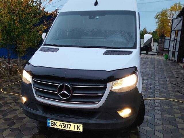 Білий Мерседес Sprinter, об'ємом двигуна 2.99 л та пробігом 290 тис. км за 31500 $, фото 1 на Automoto.ua
