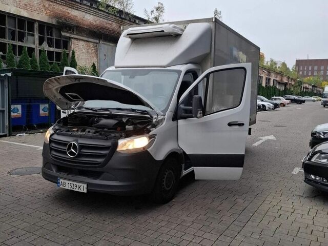Белый Мерседес Sprinter, объемом двигателя 2.99 л и пробегом 345 тыс. км за 30000 $, фото 1 на Automoto.ua