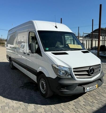 Белый Мерседес Sprinter, объемом двигателя 2.2 л и пробегом 304 тыс. км за 20500 $, фото 1 на Automoto.ua