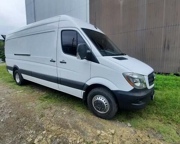 Белый Мерседес Sprinter, объемом двигателя 3 л и пробегом 89 тыс. км за 40000 $, фото 1 на Automoto.ua