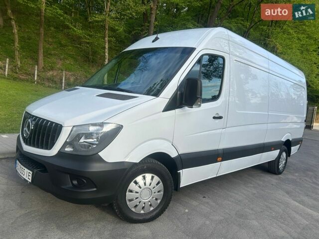 Белый Мерседес Sprinter, объемом двигателя 2.14 л и пробегом 165 тыс. км за 20900 $, фото 1 на Automoto.ua