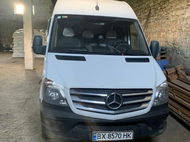 Белый Мерседес Sprinter, объемом двигателя 2.14 л и пробегом 280 тыс. км за 19800 $, фото 1 на Automoto.ua