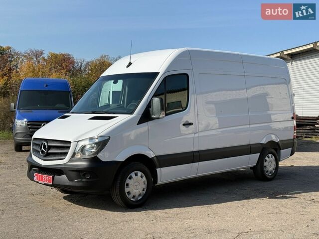Белый Мерседес Sprinter, объемом двигателя 2.2 л и пробегом 284 тыс. км за 20600 $, фото 1 на Automoto.ua