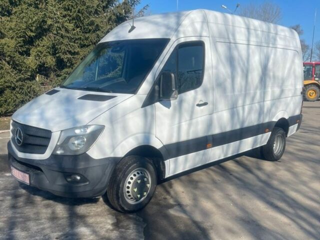 Белый Мерседес Sprinter, объемом двигателя 2.14 л и пробегом 230 тыс. км за 23300 $, фото 1 на Automoto.ua