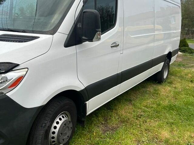 Белый Мерседес Sprinter, объемом двигателя 2.99 л и пробегом 122 тыс. км за 39000 $, фото 1 на Automoto.ua