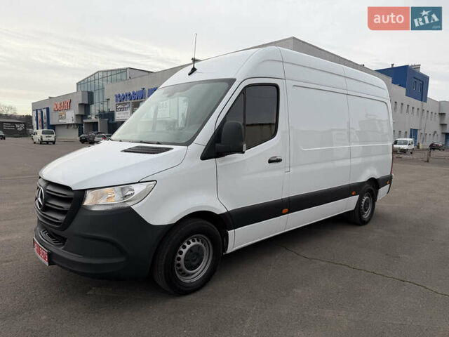 Білий Мерседес Sprinter, об'ємом двигуна 0 л та пробігом 250 тис. км за 17999 $, фото 1 на Automoto.ua