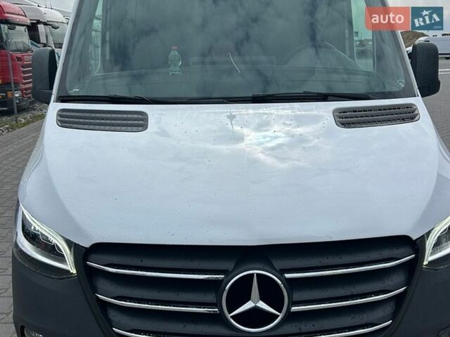 Белый Мерседес Sprinter, объемом двигателя 2.99 л и пробегом 270 тыс. км за 45000 $, фото 1 на Automoto.ua