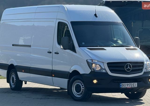 Белый Мерседес Sprinter, объемом двигателя 2.1 л и пробегом 370 тыс. км за 16999 $, фото 1 на Automoto.ua