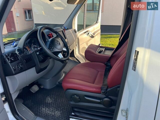 Белый Мерседес Sprinter, объемом двигателя 2.14 л и пробегом 410 тыс. км за 30000 $, фото 1 на Automoto.ua