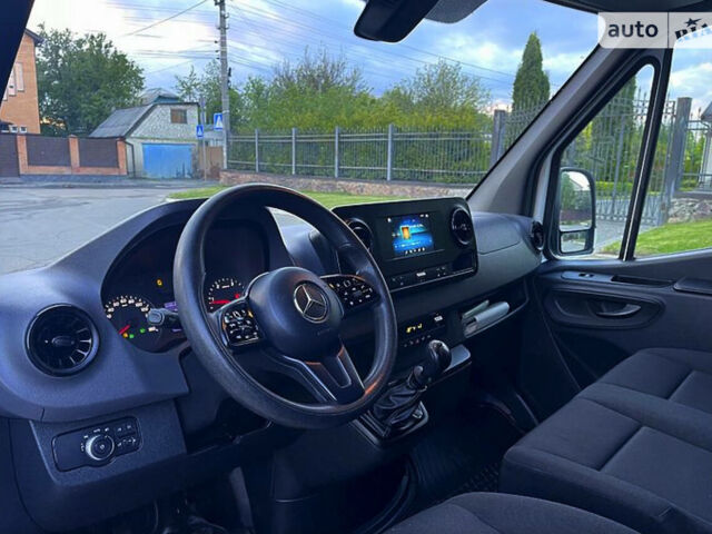 Белый Мерседес Sprinter, объемом двигателя 2.1 л и пробегом 375 тыс. км за 17500 $, фото 1 на Automoto.ua