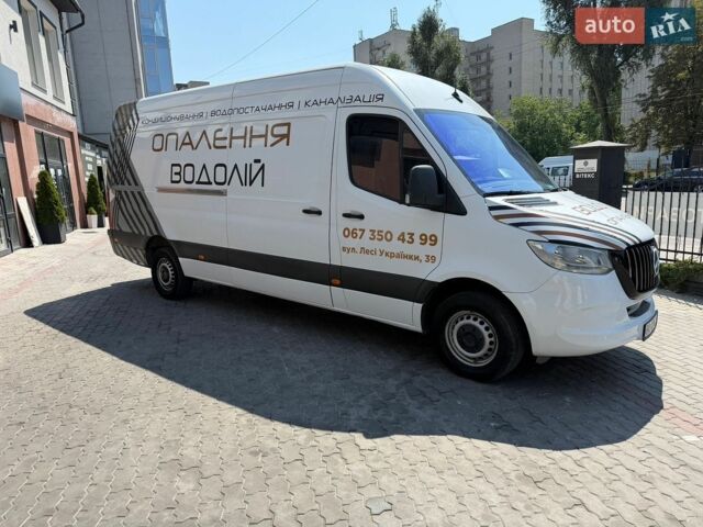 Белый Мерседес Sprinter, объемом двигателя 2.14 л и пробегом 288 тыс. км за 23900 $, фото 1 на Automoto.ua