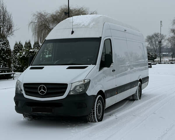 Белый Мерседес Sprinter, объемом двигателя 0 л и пробегом 387 тыс. км за 24800 $, фото 1 на Automoto.ua