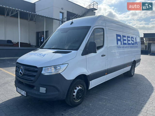 Белый Мерседес Sprinter, объемом двигателя 2.1 л и пробегом 184 тыс. км за 32500 $, фото 1 на Automoto.ua