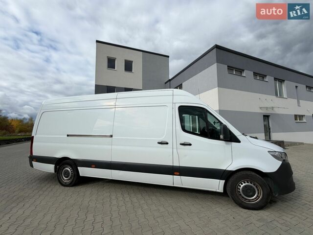 Белый Мерседес Sprinter, объемом двигателя 2.14 л и пробегом 210 тыс. км за 20499 $, фото 1 на Automoto.ua