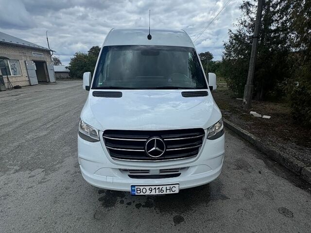 Белый Мерседес Sprinter, объемом двигателя 2.2 л и пробегом 420 тыс. км за 26500 $, фото 1 на Automoto.ua