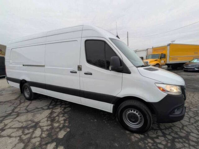 Білий Мерседес Sprinter, об'ємом двигуна 3 л та пробігом 38 тис. км за 11000 $, фото 1 на Automoto.ua