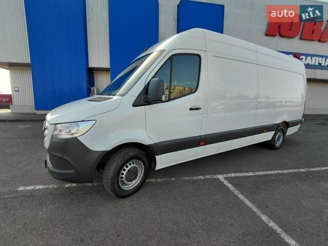 Белый Мерседес Sprinter, объемом двигателя 2.2 л и пробегом 302 тыс. км за 25500 $, фото 1 на Automoto.ua