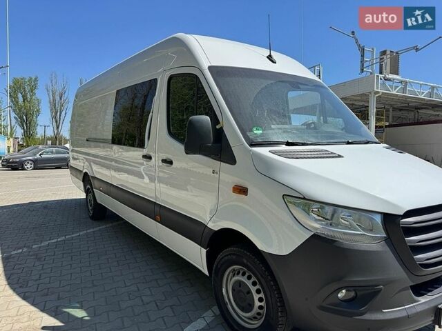 Белый Мерседес Sprinter, объемом двигателя 2.2 л и пробегом 167 тыс. км за 35000 $, фото 1 на Automoto.ua