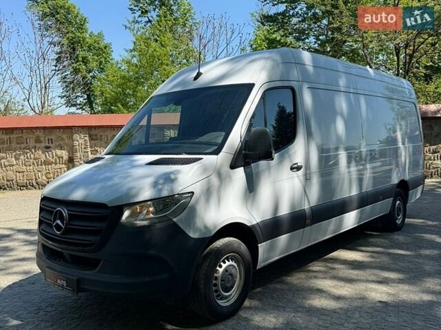 Белый Мерседес Sprinter, объемом двигателя 2.2 л и пробегом 225 тыс. км за 25500 $, фото 1 на Automoto.ua