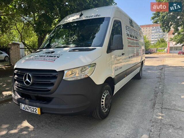 Белый Мерседес Sprinter, объемом двигателя 2.2 л и пробегом 118 тыс. км за 35000 $, фото 1 на Automoto.ua