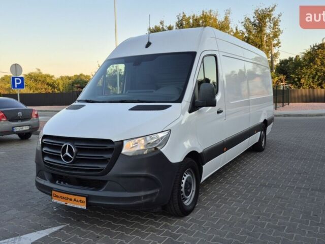 Белый Мерседес Sprinter, объемом двигателя 0 л и пробегом 236 тыс. км за 21999 $, фото 1 на Automoto.ua