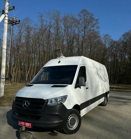 Белый Мерседес Sprinter, объемом двигателя 2.14 л и пробегом 294 тыс. км за 26300 $, фото 1 на Automoto.ua