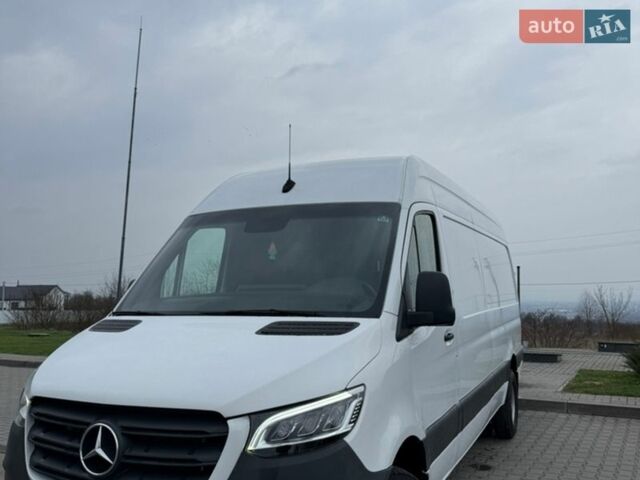 Белый Мерседес Sprinter, объемом двигателя 2.99 л и пробегом 127 тыс. км за 39700 $, фото 1 на Automoto.ua