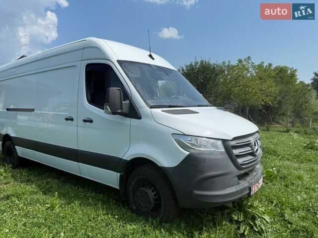Білий Мерседес Sprinter, об'ємом двигуна 10.85 л та пробігом 150 тис. км за 36000 $, фото 1 на Automoto.ua