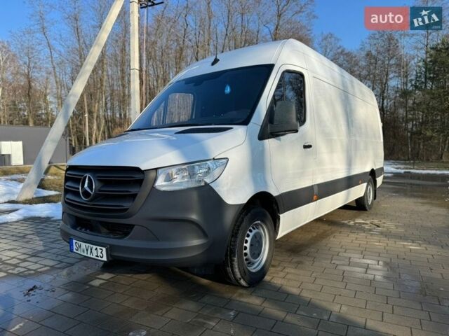 Белый Мерседес Sprinter, объемом двигателя 2.14 л и пробегом 292 тыс. км за 26500 $, фото 1 на Automoto.ua