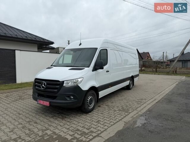 Белый Мерседес Sprinter, объемом двигателя 0 л и пробегом 350 тыс. км за 26400 $, фото 1 на Automoto.ua